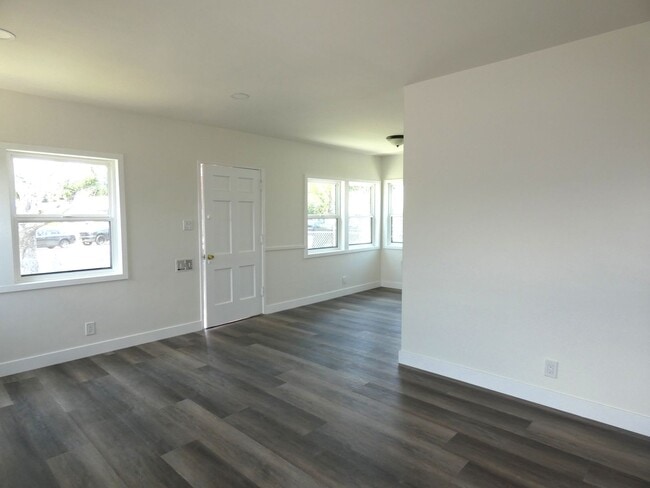 Photo - 11820 State St Unit 11820