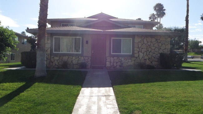 Building Photo - 72577 Edgehill Dr Unit ICV Condo