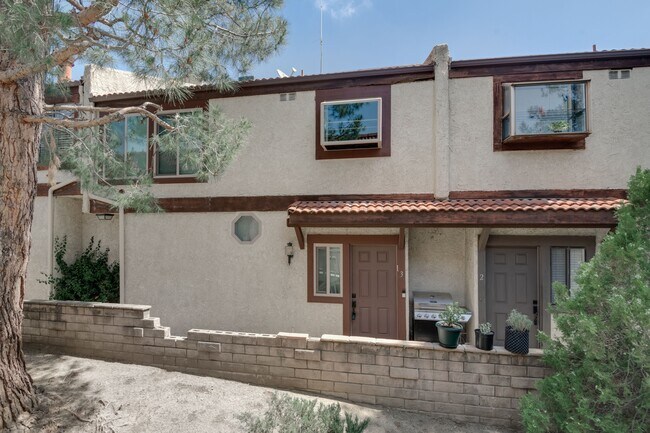 Photo - 5321 Colodny Dr Unit 3