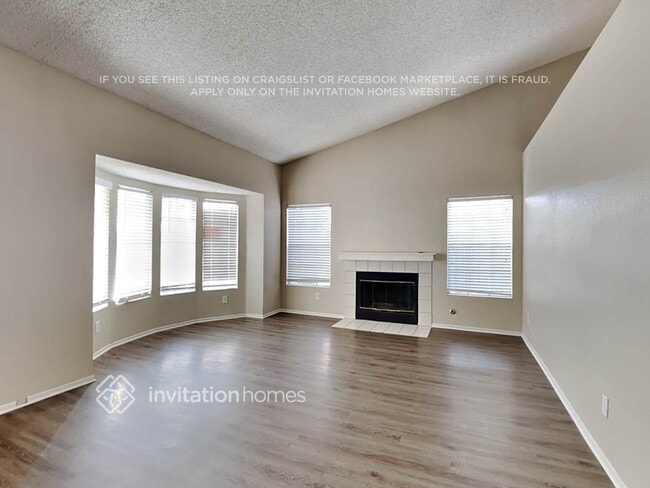 Photo - 25530 Black Walnut St