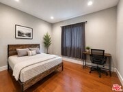 Photo - 1212 W 37th Dr Unit 2
