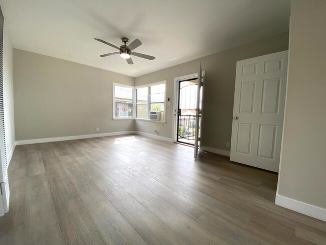 Photo - 1936 1/2 S Rimpau Blvd Unit 1936 1/2