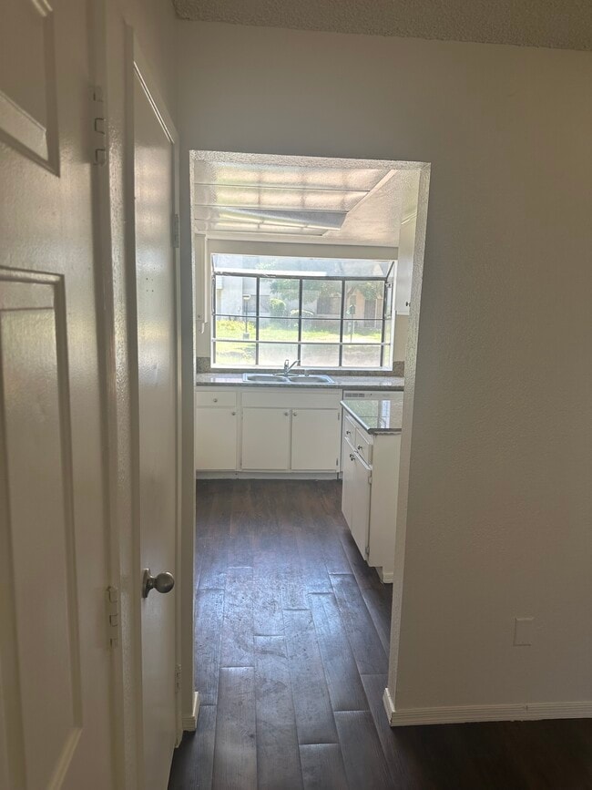 Building Photo - 44406 15th St E Unit 10 Rental