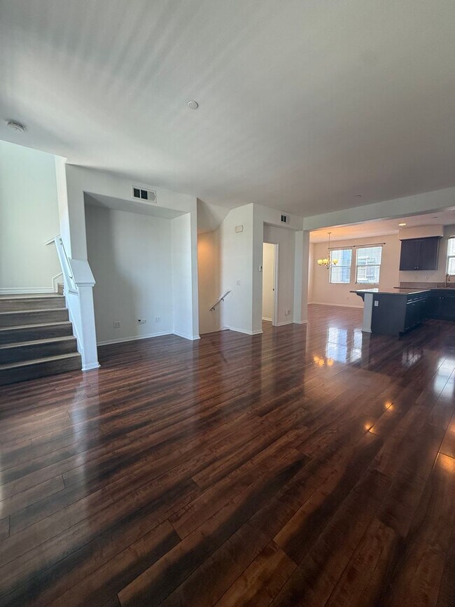 Photo - 2 Bedroom, 2.5 Bath Tri-level townhouse in Signal Hill