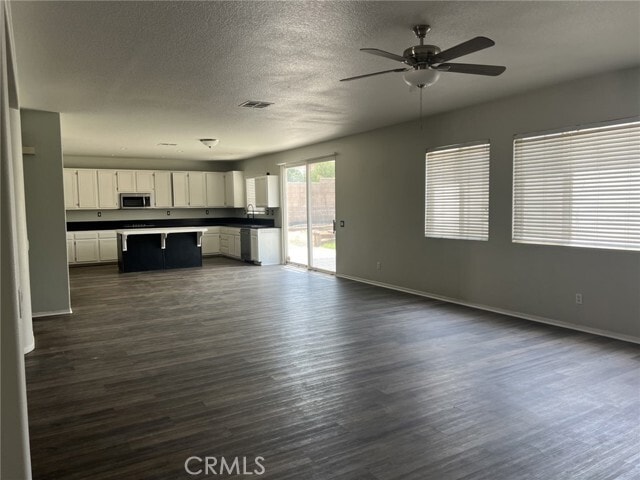 Photo - 11935 Silver