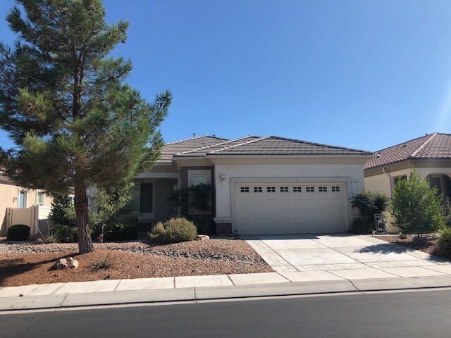 Building Photo - 2 Bedroom 2 Bathroom w/ Bonus Room in Appl... Rental