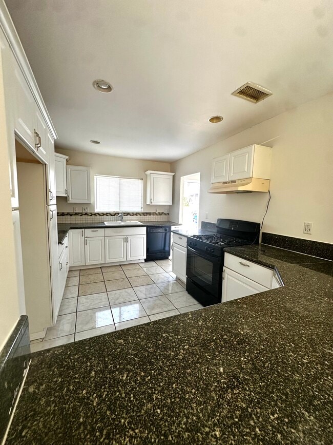 Photo - 14684 Nurmi St