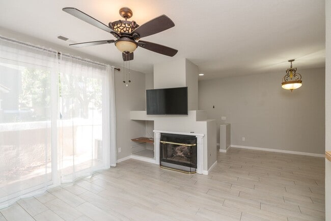 Photo - 3 Bedroom Townhome in the Monte Rio Community of Rancho Peñasquitos Unit 12