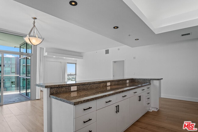 Photo - 13700 Marina Pointe Dr Unit 1916