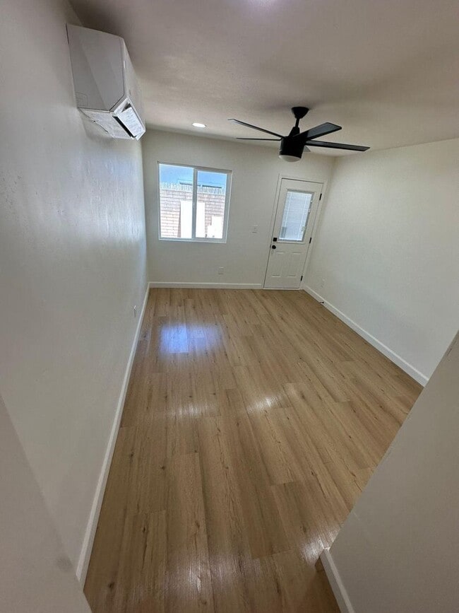 Building Photo - 1 Br 1 ba Home For Rent in Imperial Beach.