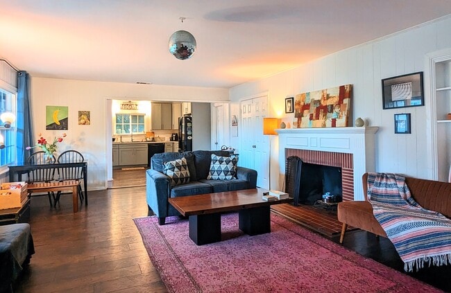 Photo - 238 Goetting Way