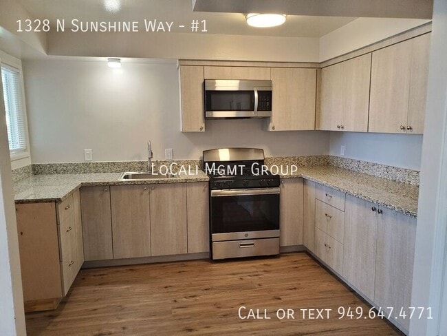 Photo - 1328 N Sunshine Way Unit #1