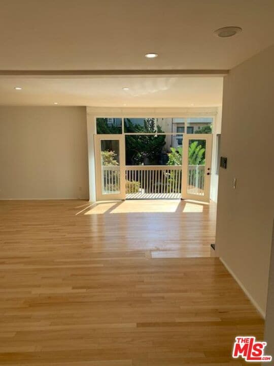 Photo - 25 Privateer St