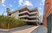 parking structure - 420 S San Pedro St Unit 306