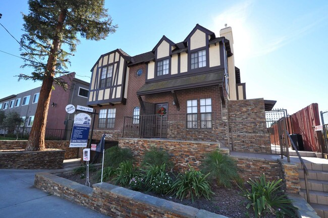 Photo - 12352 Burbank Blvd Apartment Unit 208