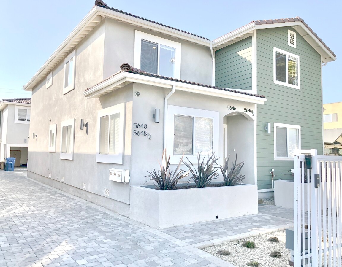 Photo - 5646 Lexington Ave Unit 5646