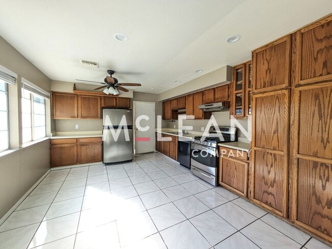 Photo - Classic 3 Bedroom 3 Bathroom Home in Palm Desert