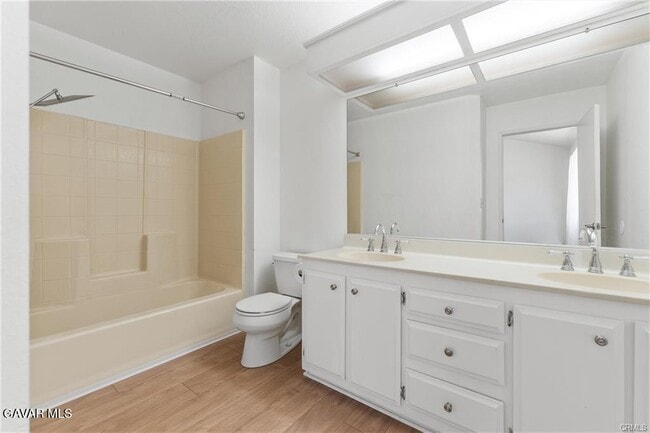 Photo - 2258 Gregory Ave