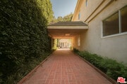 Photo - 1174 Coldwater Canyon Dr