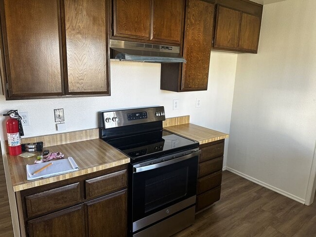 Photo - 308 Mountain Ct