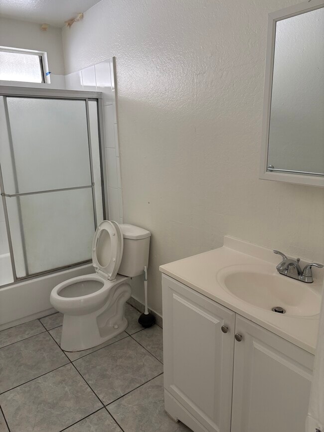 Photo - 711 W Roosevelt Ave Unit C