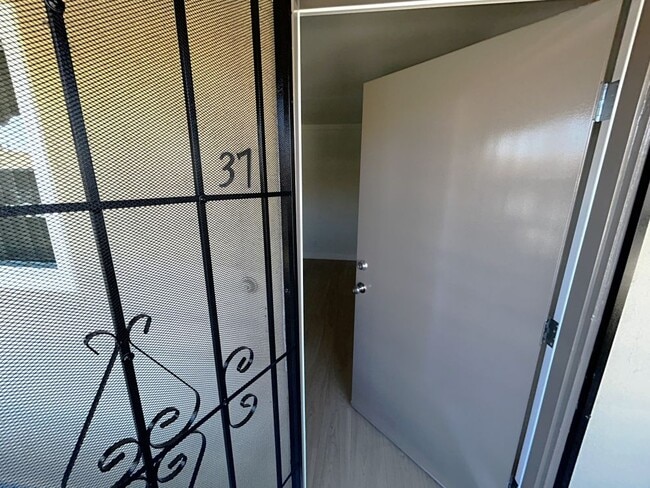 Photo - 41 Normandie Ave Unit 037