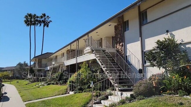 Building Photo - 22859 Nadine Cir Unit #B