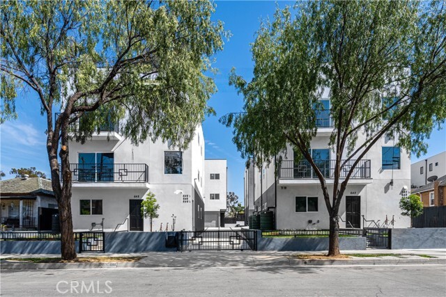 Photo - 644 N Boyle Ave Townhome