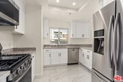 Photo - 1315 S Saltair Ave Unit 203
