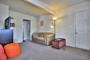 Living Area - 6565 Segovia Rd