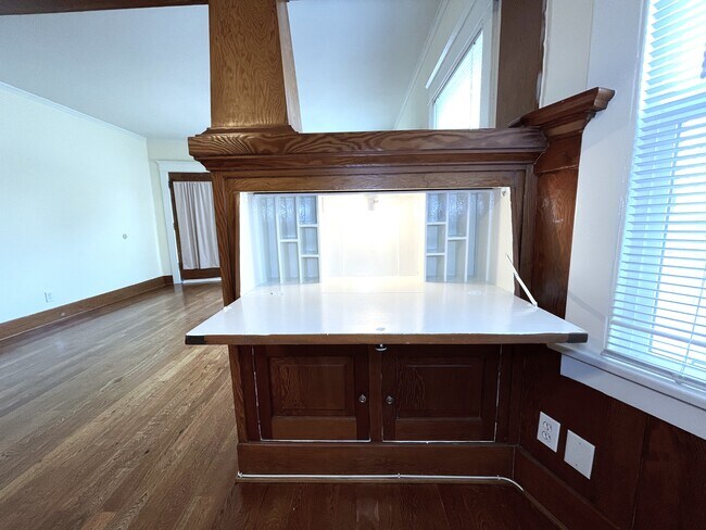 Photo - 9813 Venice Blvd