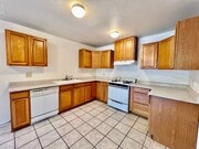Photo - AVAILBLE NOW!! 2 Bed / 1 Bath Apartment in... Unit 03