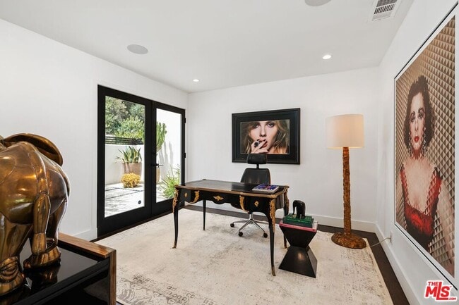 Photo - 2528 Carman Crest Dr