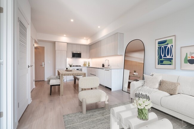 Photo - SMB Hollywood