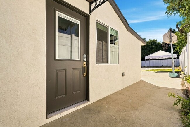 Photo - 14063 Herron St