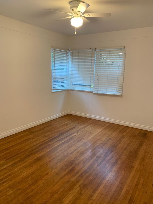 Photo - 155 Unit 155-2334