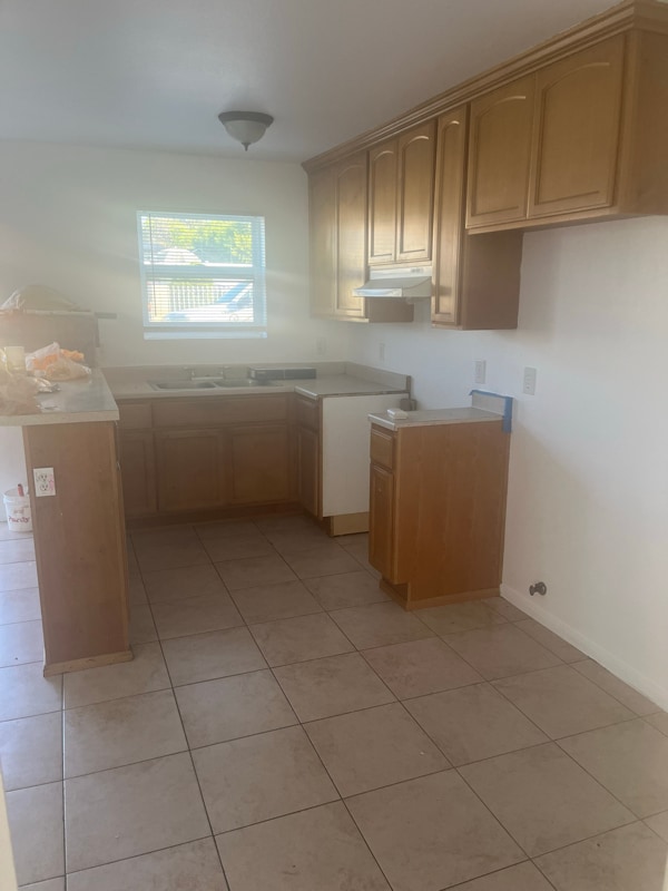 Photo - 102 W Hall Ave