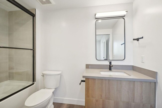 Photo - IM 21 Unit 405