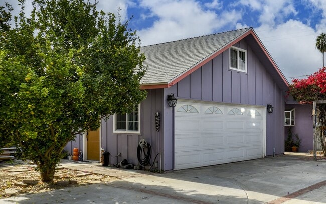 Photo - b10436 Unit .5