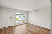 Photo - 1358 W 36th St Unit 4