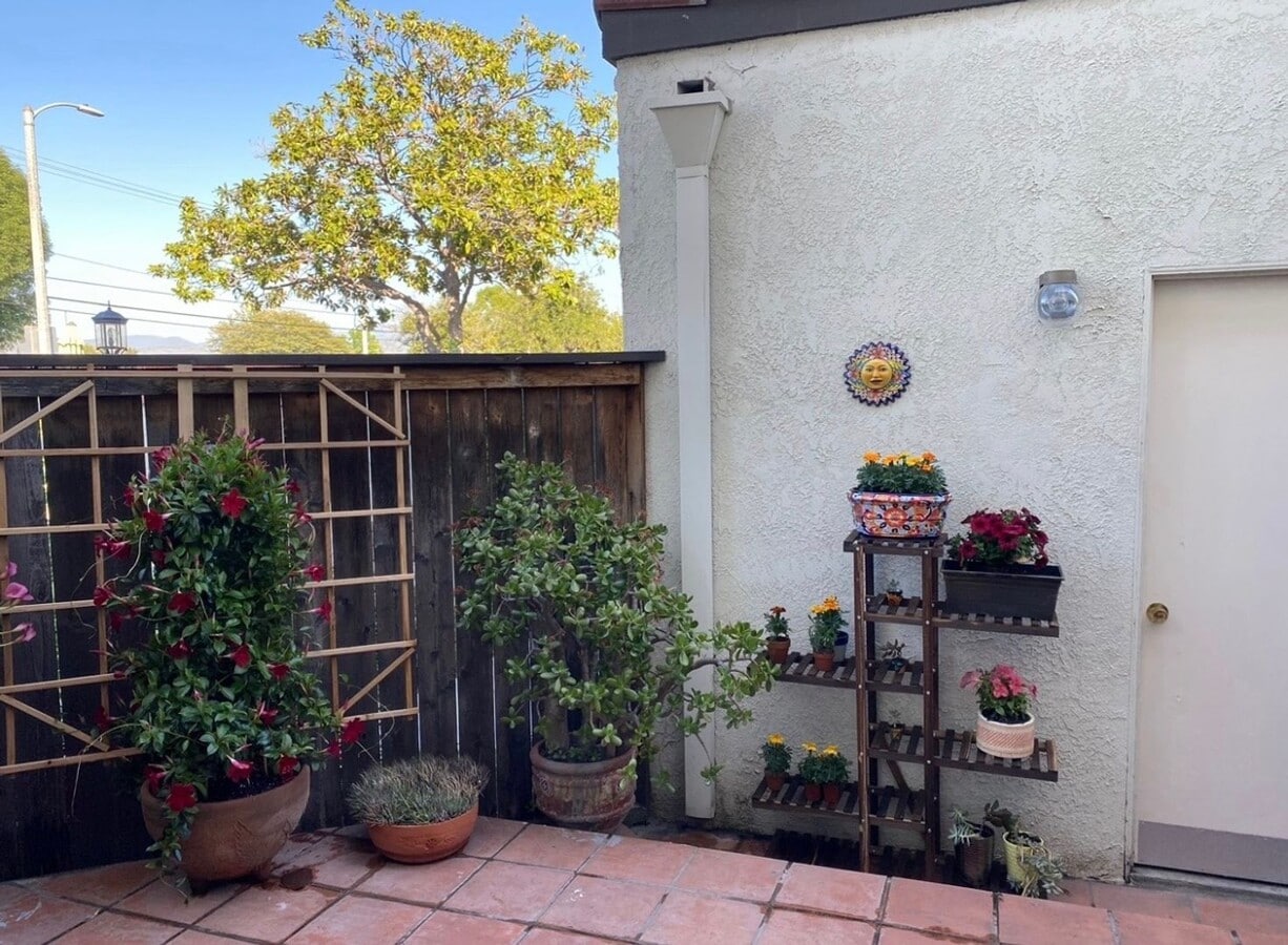 Photo - Updated Townhome in Old Town Tustin