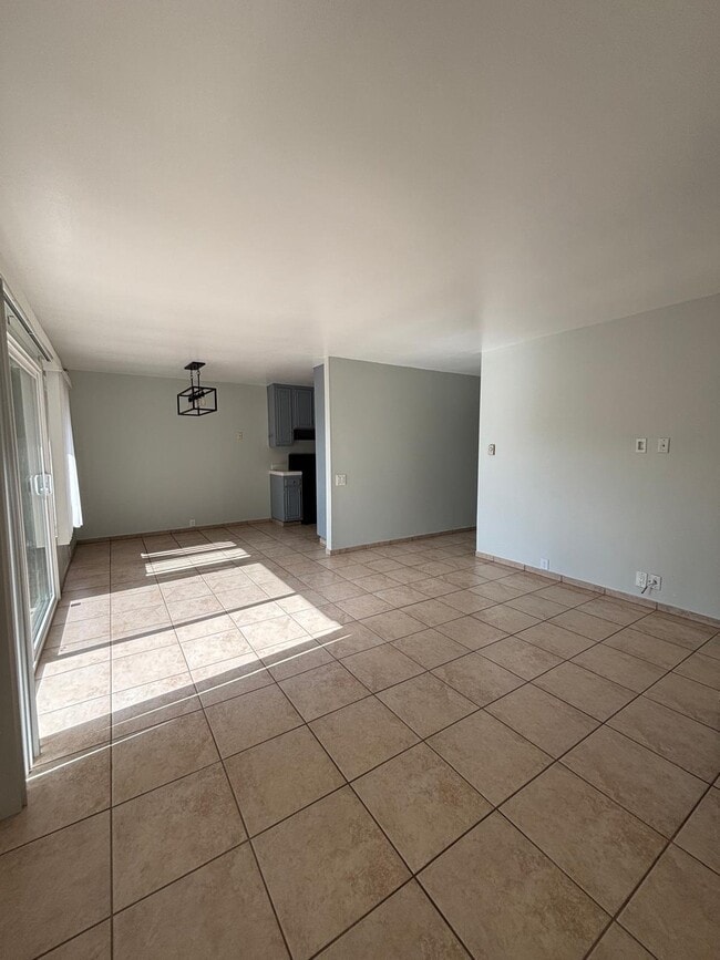Photo - 1729 Regency Wy Unit C