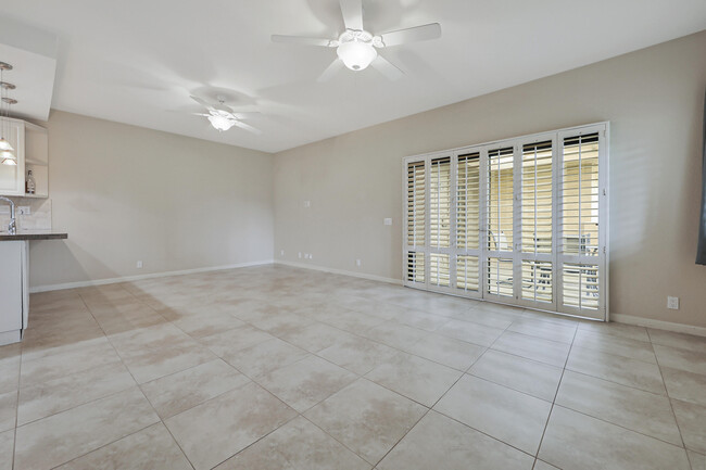 Photo - 73895 Saquaro Ct