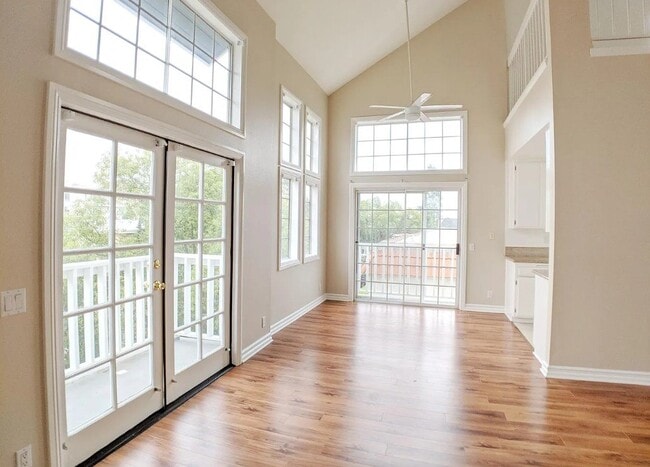 Photo - Carmelina Lofts