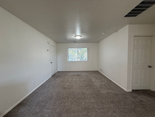 Photo - L41900 Unit C