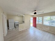 Photo - 247 W 9th St