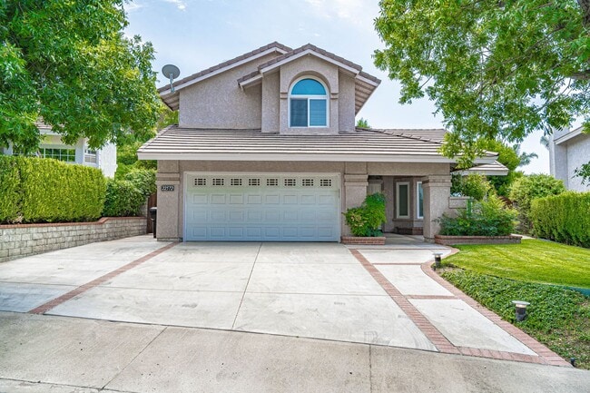 Building Photo - COMING SOON! 4 Bedroom Home for Rent in Santa Clarita!