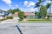 Photo - 2067 N Greengrove St House