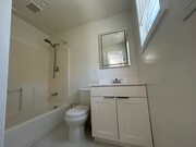Photo - 4826 Coolidge Ave House Unit #B