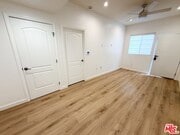 Photo - 816 N McCadden Pl